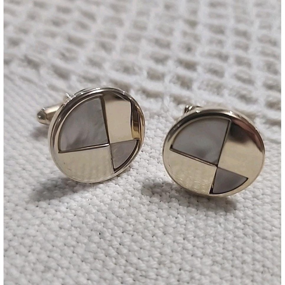 Vintage Avon Mother Of Pearl  Gold Toned Round Retro‎ Cufflinks Fall out Atomic